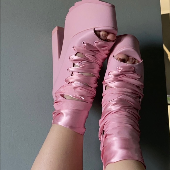 YRU Ballet Bae pink - Picture 2 of 3